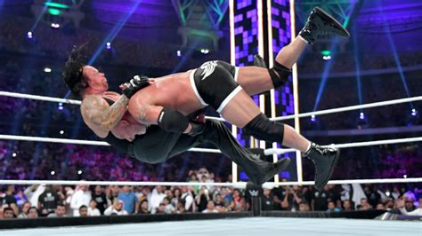 WWE: Goldberg suffers concussion in Undertaker match at Super ShowDown | WWE News | Sky Sports