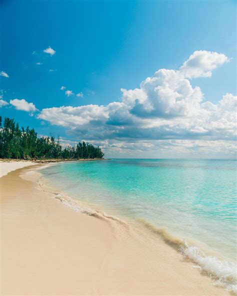 The 8 Best Beaches in Freeport, Bahamas | Carnival Cruise Line ...