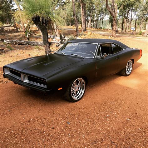 1969 Dodge Charger - 4SpeedBB - Shannons Club