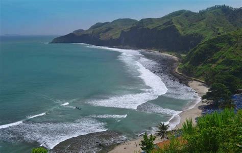 Holiday Ideas : Complete Holiday in Menganti Beach; Treated Scenery Incomparable Beauty ...