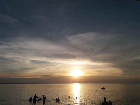 Sunset (Oas, Albay) : r/Philippines