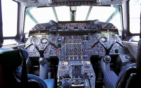 Jet Airlines: Concorde Cockpit