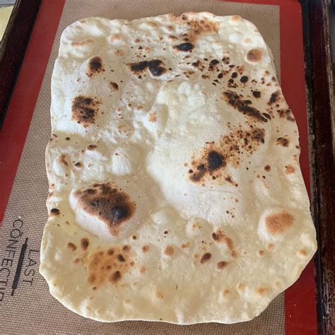 Lavash and Flatbread Thin and Crispy Pizza | Hilda's Kitchen Blog