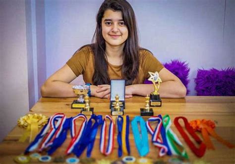 Smarter Than Einstein? 11-Year-Old Kashmea Wahi Tops Mensa Test In UK, Scores 162 Out Of 162