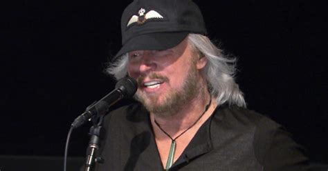 Barry Gibb: Back on stage - CBS News