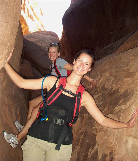 Guided Hiking Tours In The Moab Desert | Moab Cliffs & Canyon Adventure Tours