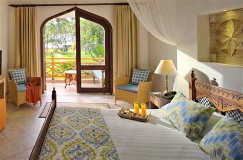 Zanzibar Beach Hotel Accommodation - Bluebay Beach Resort & Spa