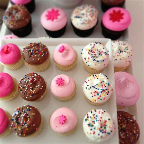 Georgetown Cupcake | Georgetown cupcakes, Valentines food, Cupcake bakery