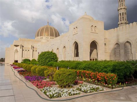 Beach One building, Muscat (محافظة مسقط)