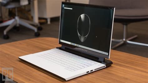 Alienware m15 R2 (2019, OLED) Review | PCMag