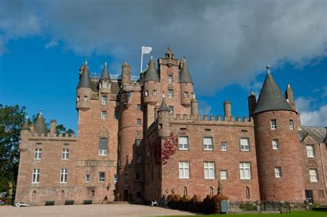 Glamis Castle, History & Photos | Historic Scotland Guide