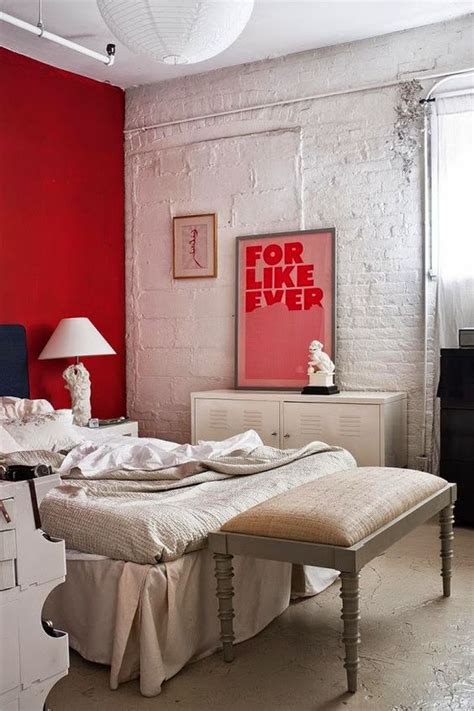 25 Ways To Incorporate Red Into Bedroom Decor - DigsDigs