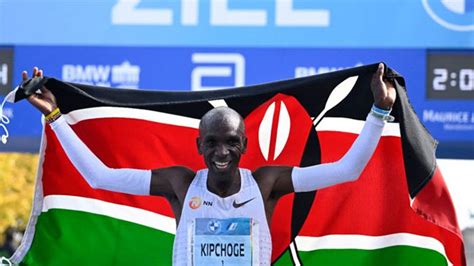 Eliud Kipchoge breaks his own world-record Marathon time in Berlin