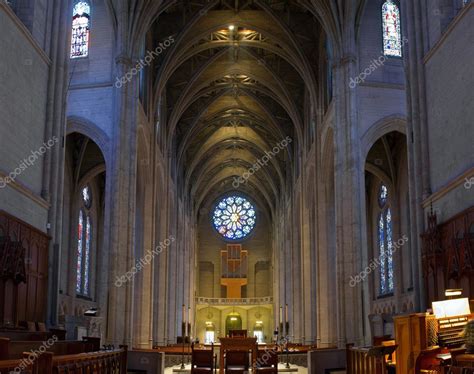 Historic Grace Cathedral Interior in San Francisco — Stock Photo © jpldesigns #7289619