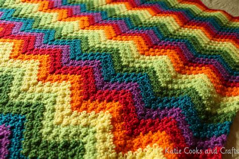 Katie Cooks and Crafts: Rumpled Ripple Rainbow Crochet Baby Afghan Pattern