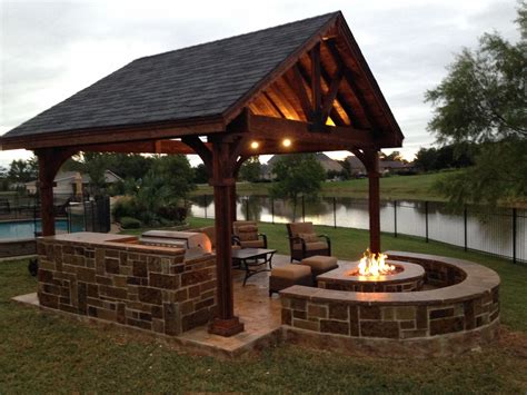 Or attached like this! Outdoor kitchen+Fire pit/seating area #”outdoorkitchendesignsideas ...
