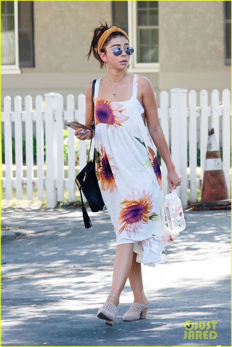 Sarah Hyland Goes Back to Red Hair for Final 'Modern Family' Season ...