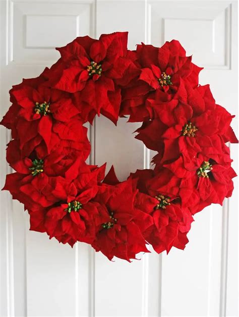 How to Make a Poinsettia Wreath – The How To Mom