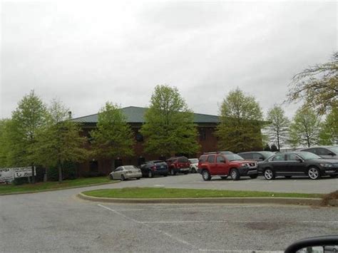 Western Express' Nashville corporate campus sold for $15 million