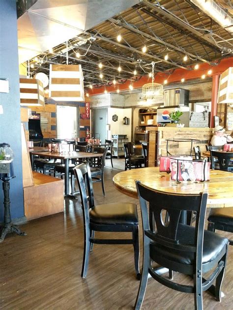 Downtown Pizza Thiensville / Mequon | 227 S Main St, Thiensville, WI ...