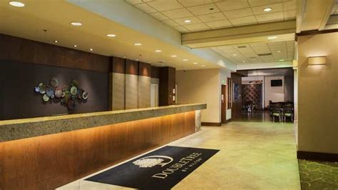 DoubleTree by Hilton Omaha Downtown Hotel Preview - Book My Reunion