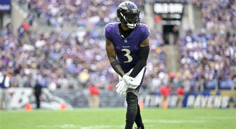 Ravens WR Odell Beckham Jr. suffers ankle injury, does not return vs ...