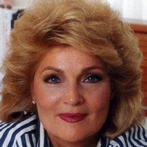 Susan Stafford - Age, Family, Bio | Famous Birthdays