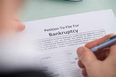 Chapter 11 Bankruptcy: What Is It & How Does It Work