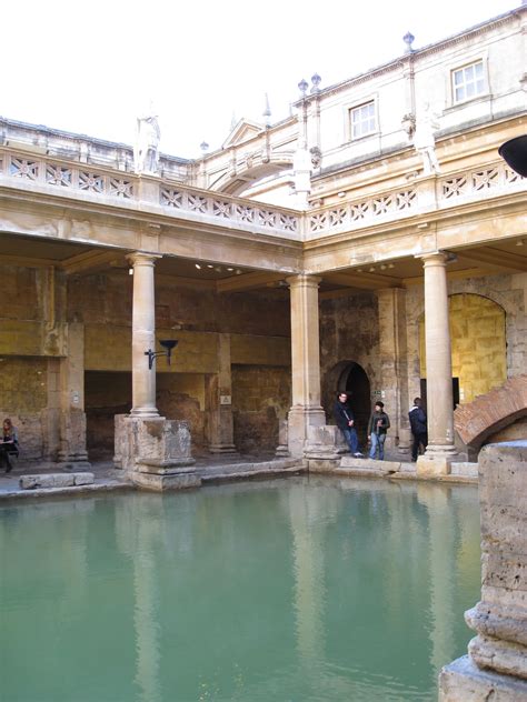 Roman Baths - plumbing at it's finest! incredible! Still standing and ...