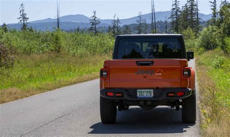 2020 Jeep Gladiator Mojave: Review - Our Auto Expert