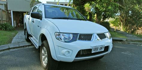 Mitsubishi Triton Review | CarAdvice