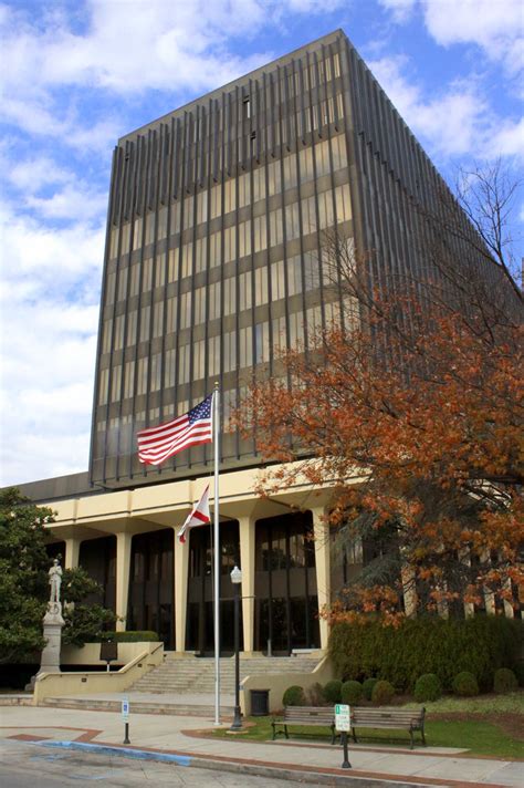 Madison County Courthouse - Huntsville, AL | The 10 story Ma… | Flickr