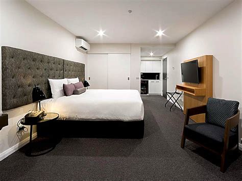 10 Hotel Rooms with Jacuzzi in Canberra - Anna's Guide 2024