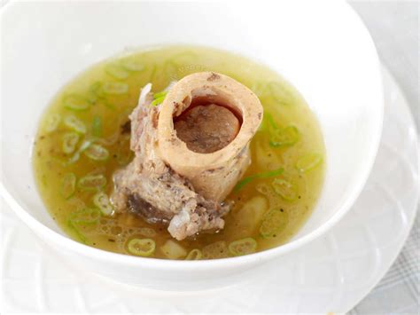 Slow cooker bone marrow soup