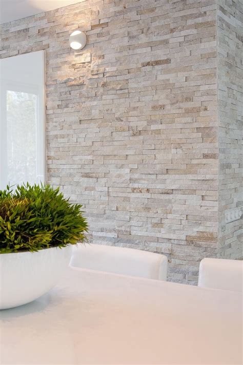 33 Elegant Interior Stone Wall Ideas for a Serious Design Upgrade | Muros de piedra interiores ...