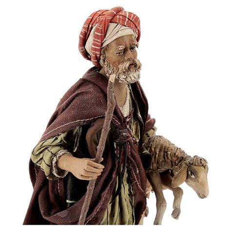 Nativity scene figurine, shepherd with lamb 18cm, Angela Tripi | online ...