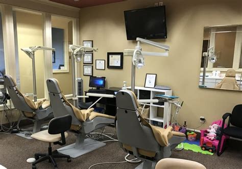 OAK PARK DENTAL FAMILY DENTISTRY & SPECIALTY PRACTICE - 25 Photos ...