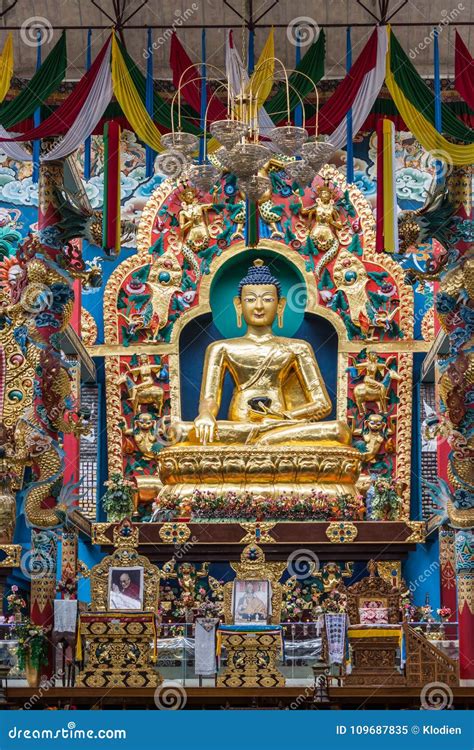 The Golden Buddha Inside Vihara at Namdroling Buddhist Monastery ...