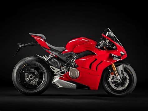 Ducati Panigale V4S 2020 - the story | MCN