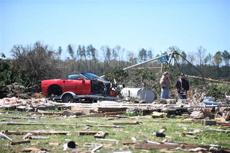 WATCH: Tornado leaves wake of damage in Laurel, Delaware