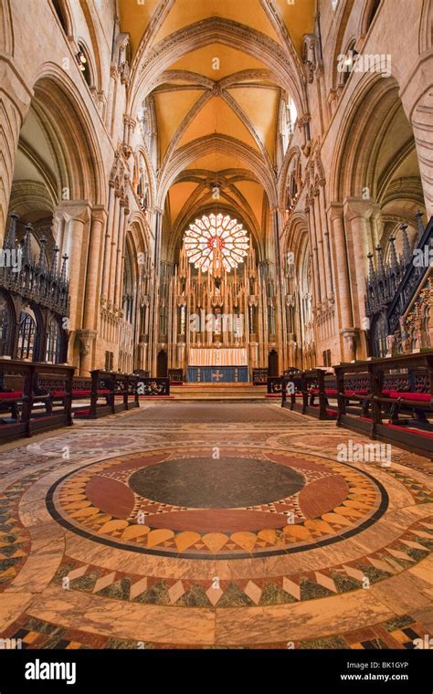 Durham cathedral interior hi-res stock photography and images - Alamy