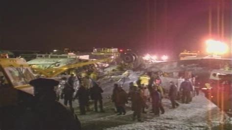 Aftermath of the 1987 plane crash at Denver's old Stapleton Airport ...