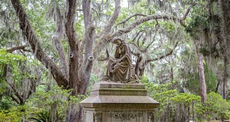 How to Experience Bonaventure Cemetery | Visit Savannah