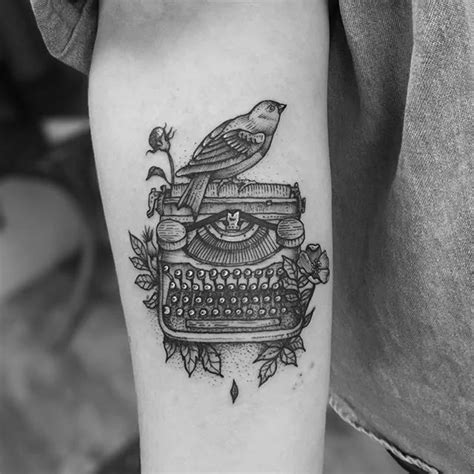 26 best Writer Tattoo images on Pinterest | Writer tattoo, Tattoo ideas and Quill tattoo