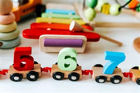 Kids spelling out words with alphabet blocks | Royalty free stock photo - 99977