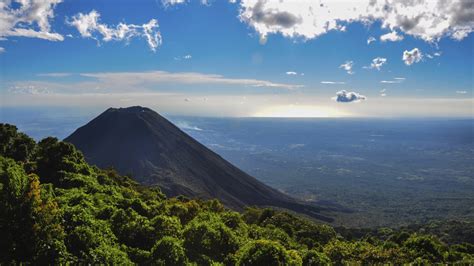 Izalco Volcano from Cerro Verde National Park, El Salvador | Honduras Traveling