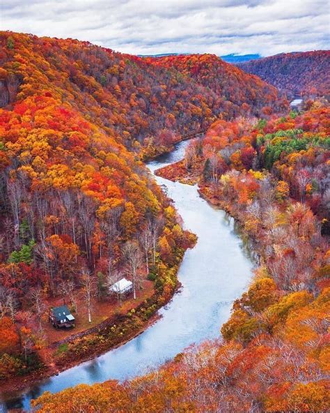 West Virginia in Autumn - Beautiful Travel Photography #autumnscenes Can you imagine a more ...