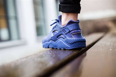 Nike Air Huarache Womens Blue Legend - SBD