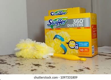 Swiffer Logo Vector (.SVG) Free Download