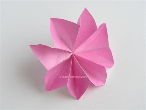 Origami-Instructions.com: Origami 8-Petal Flower